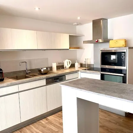 Holiday home De Plain-pied Avec Terrasse A 2 Pas De La Et Commerces A - 3*** - Fr-1-604-45 *